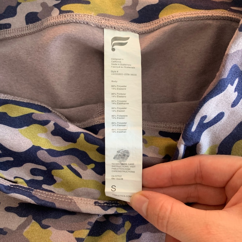 Mid-Rise Camo Printed Heathered Legging - Picture 4 of 6